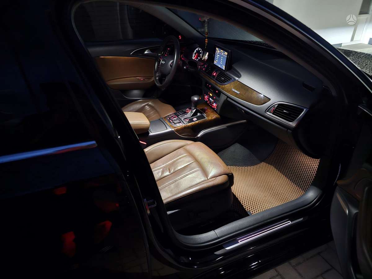 Audi A6, 3.0 l., Седан