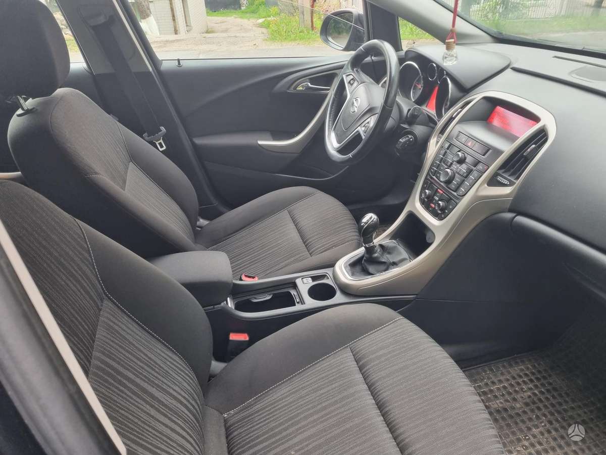Opel Astra, 2.0 l., Хэтчбек