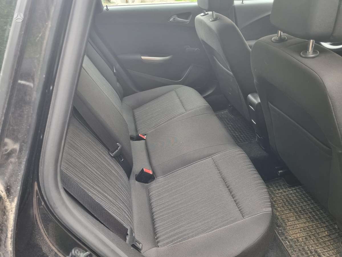 Opel Astra, 2.0 l., Хэтчбек