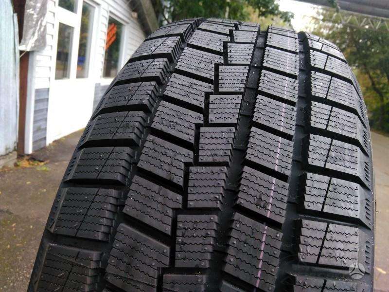 Sunny NW312, winter 235/45 R19