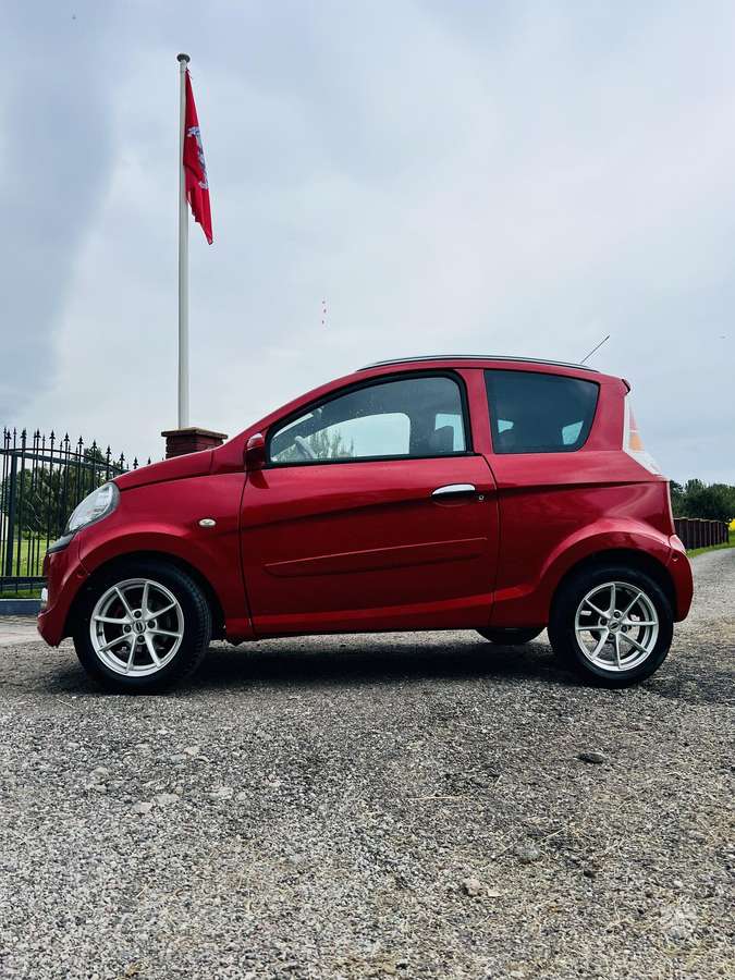 Microcar Mgo, 0.5 l., hatchback