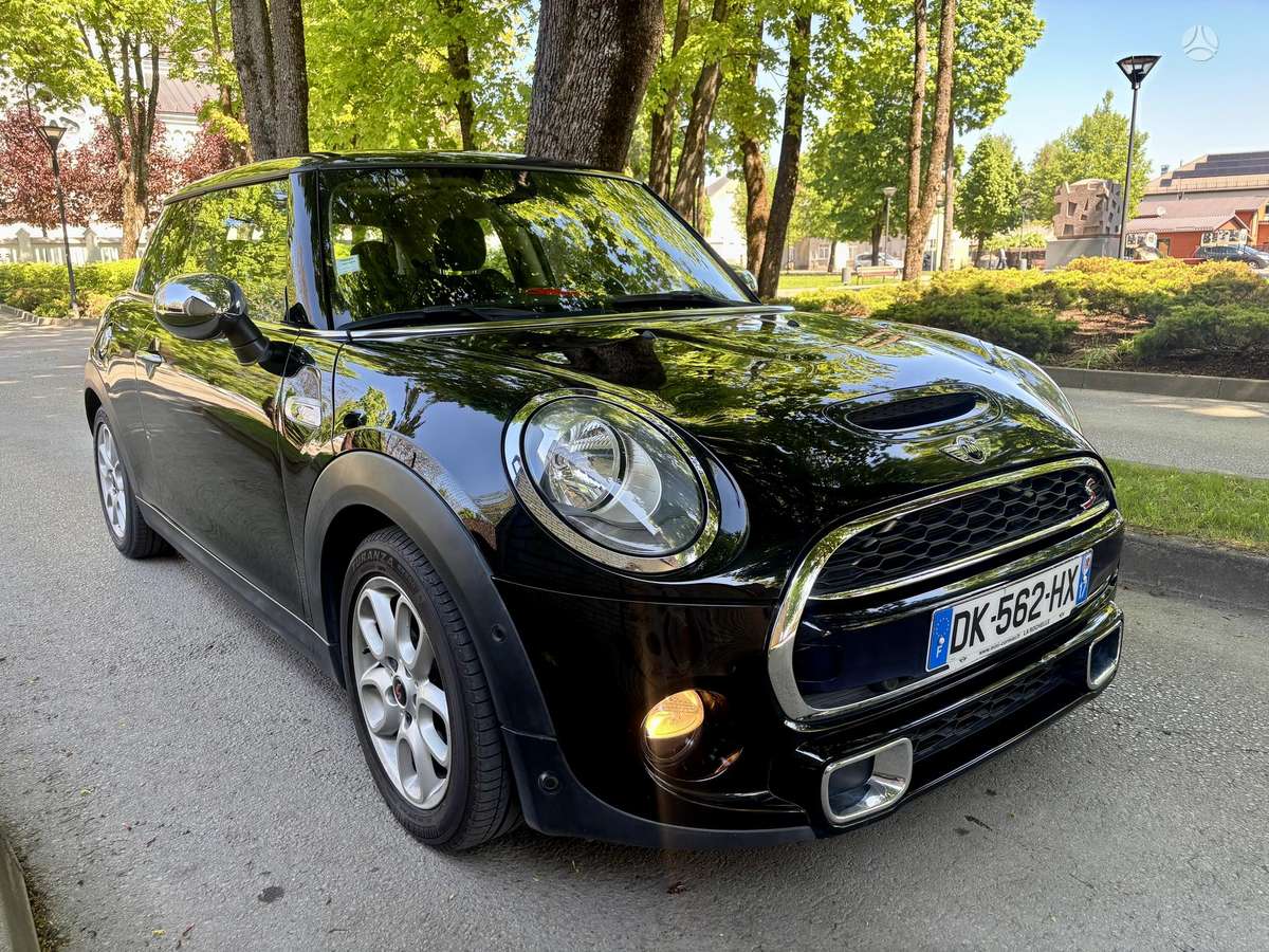 Mini Cooper, 2.0 l., hatchback