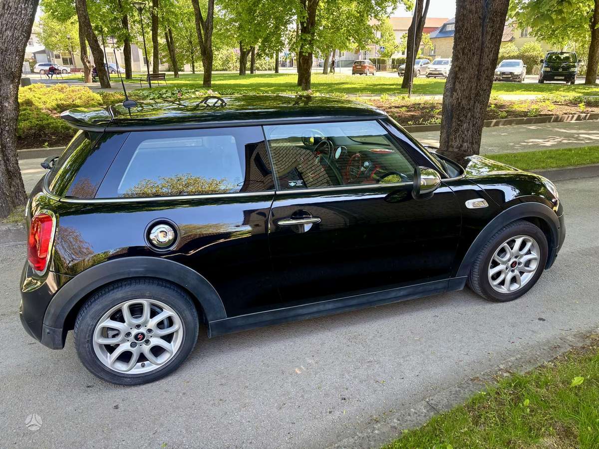 Mini Cooper, 2.0 l., hatchback