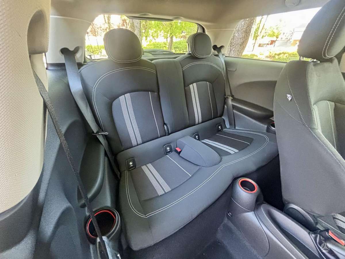 Mini Cooper, 2.0 l., hatchback