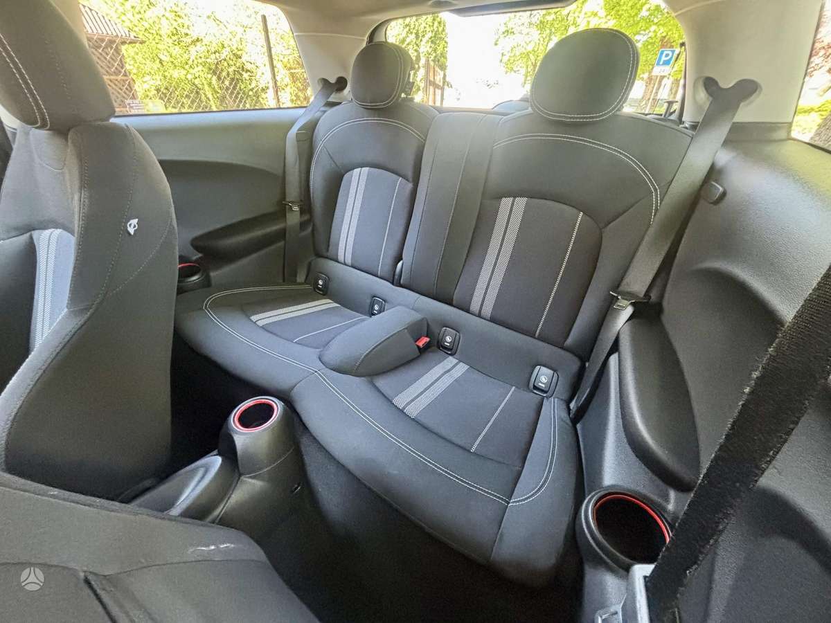 Mini Cooper, 2.0 l., hatchback