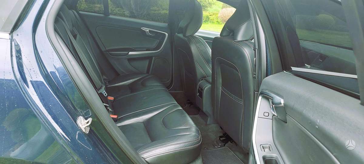 Volvo V60, 2.4 l., Универсал