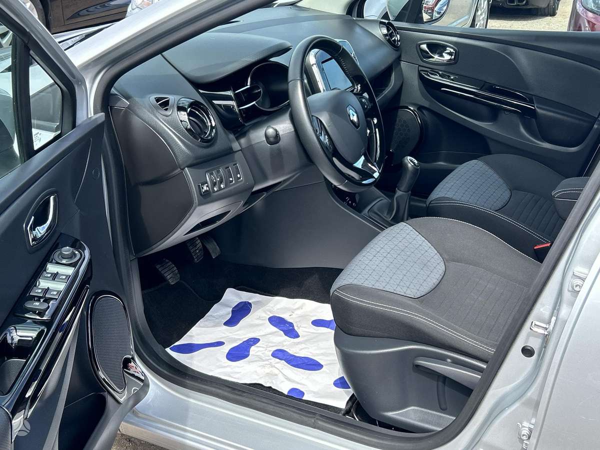 Renault Clio, 1.0 l., hatchback