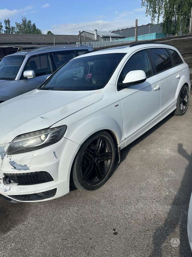 Audi Q7 dalimis. Detaliu pristatymas