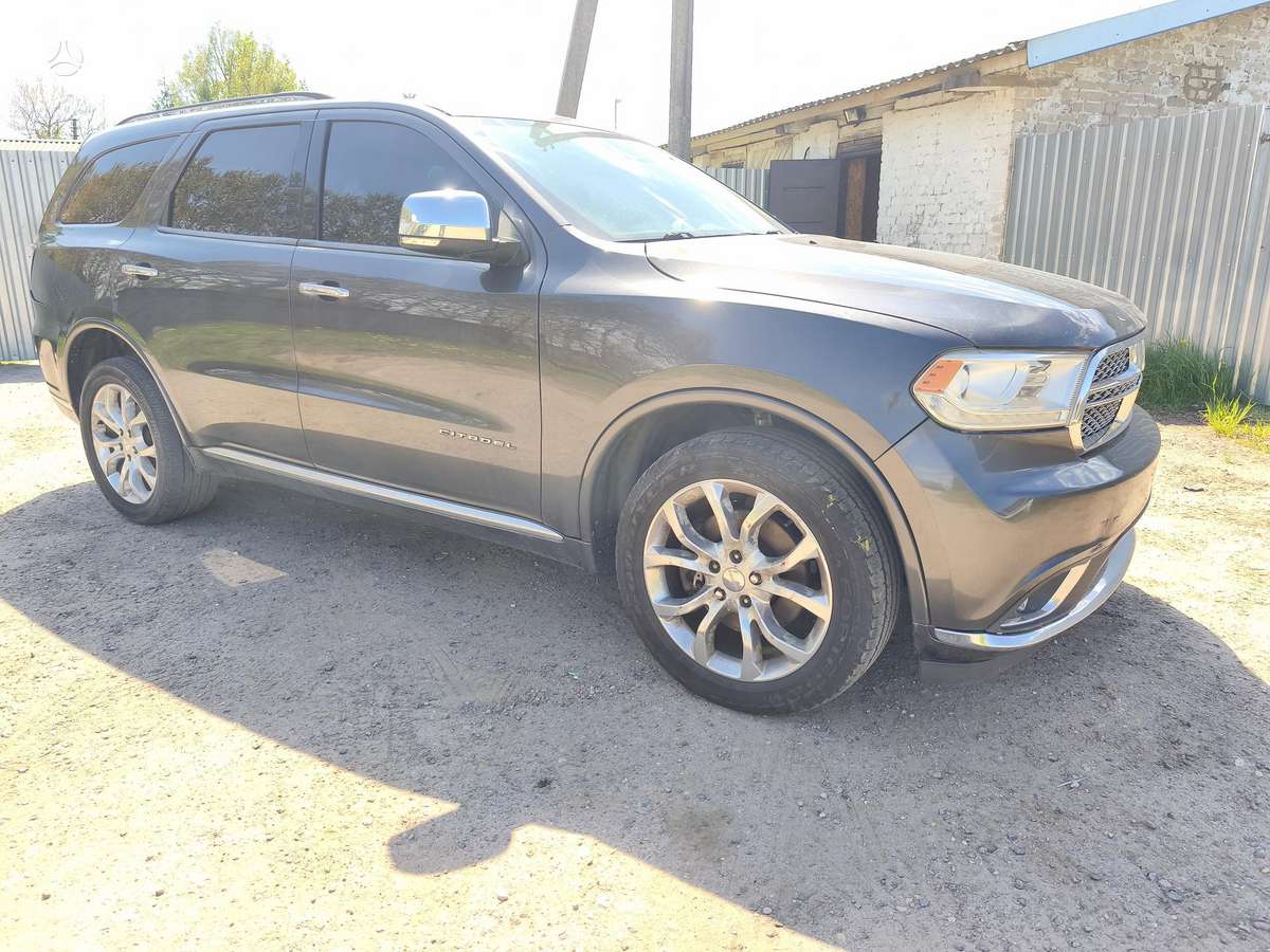 Dodge Durango Spalva pau