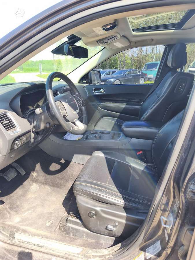 Dodge Durango Spalva pau