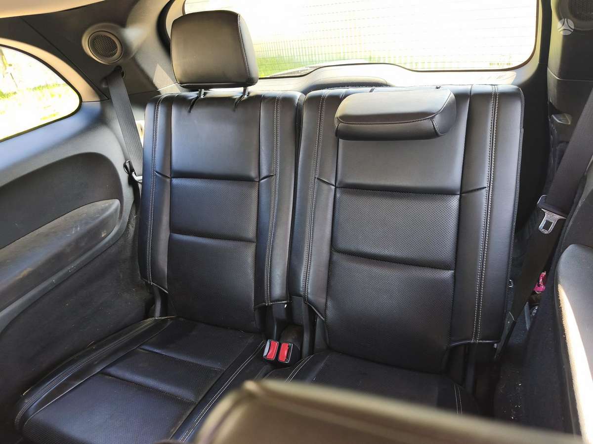 Dodge Durango Spalva pau