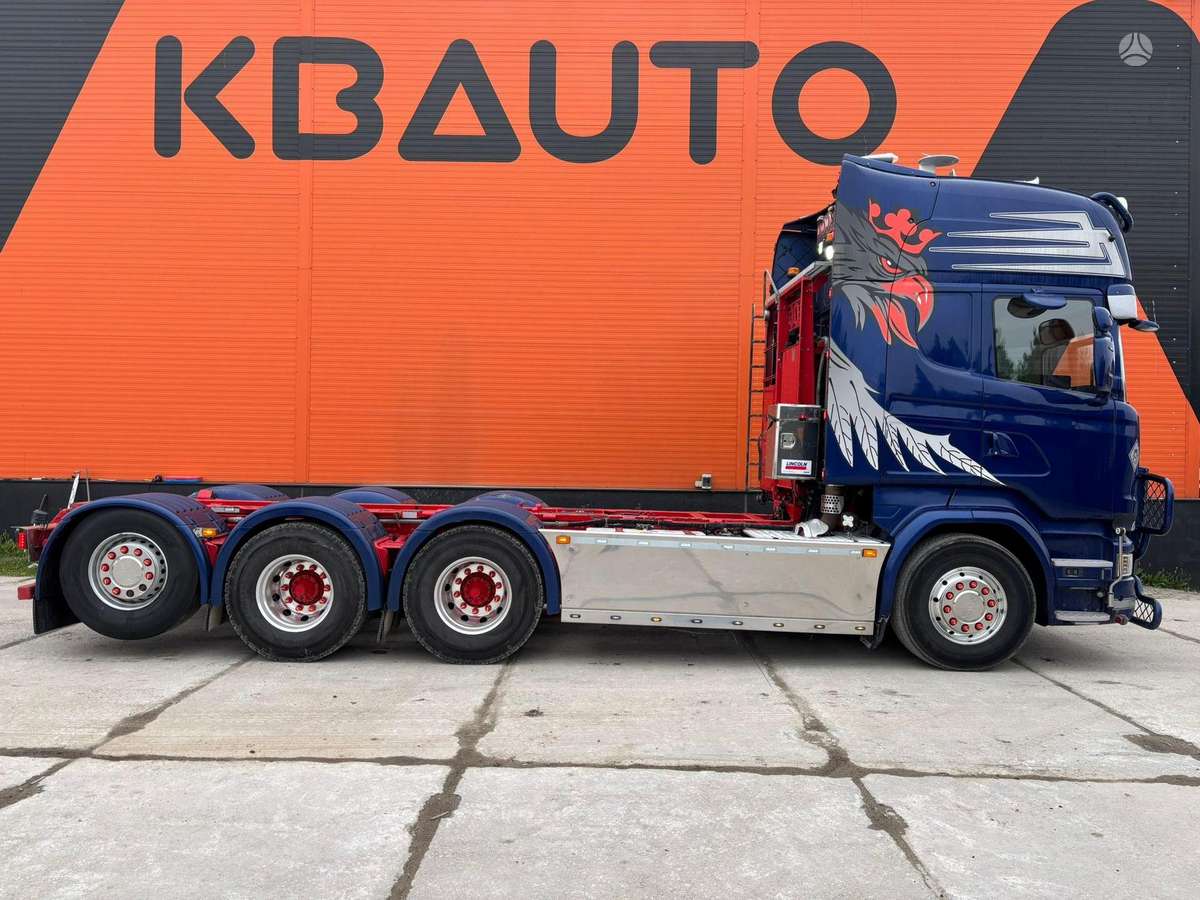Scania R730 8x4*4, шасси