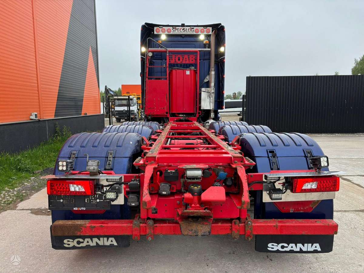 Scania R730 8x4*4, шасси