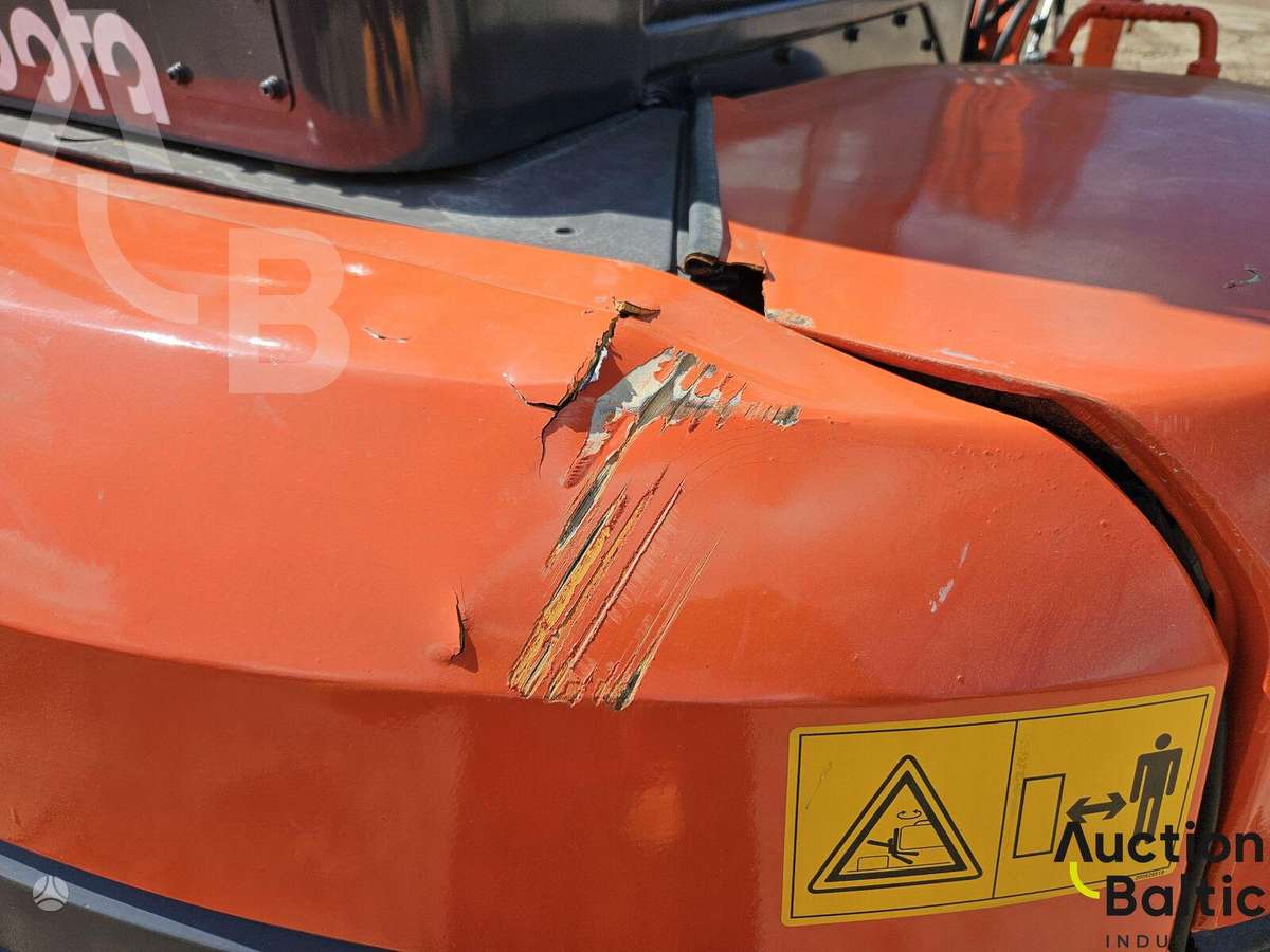 Kubota U 55-5, mini ekskavatori