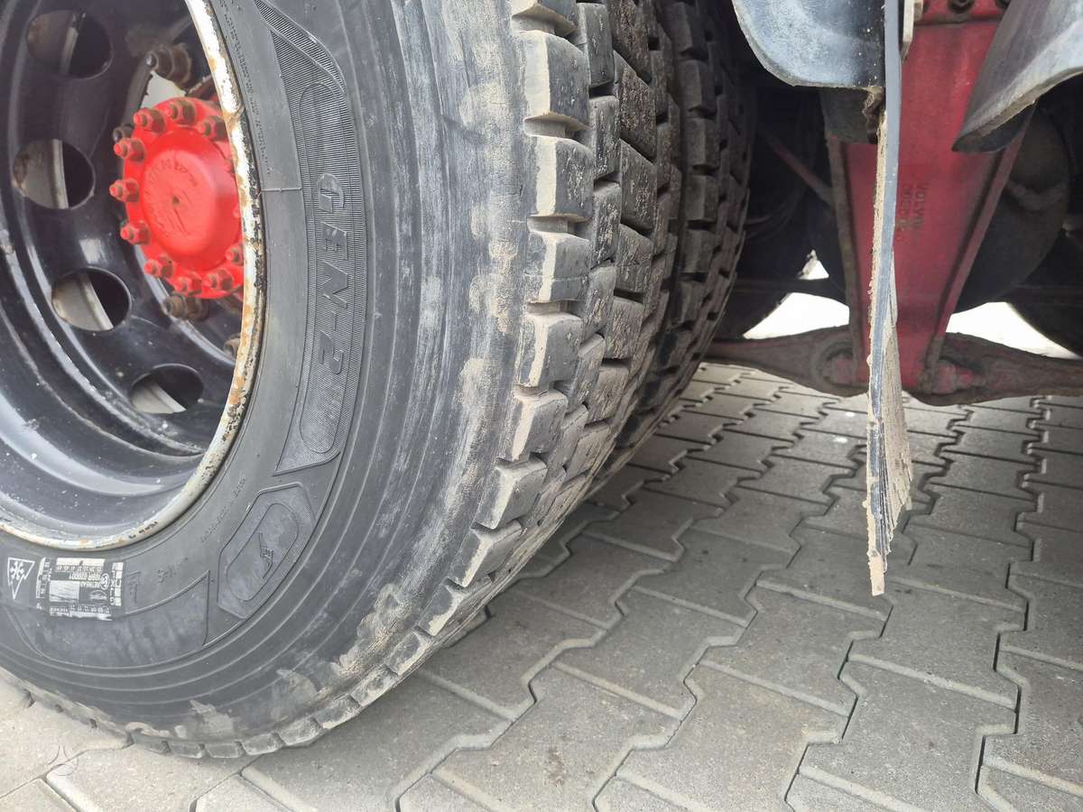 Volvo FM, auto transporters