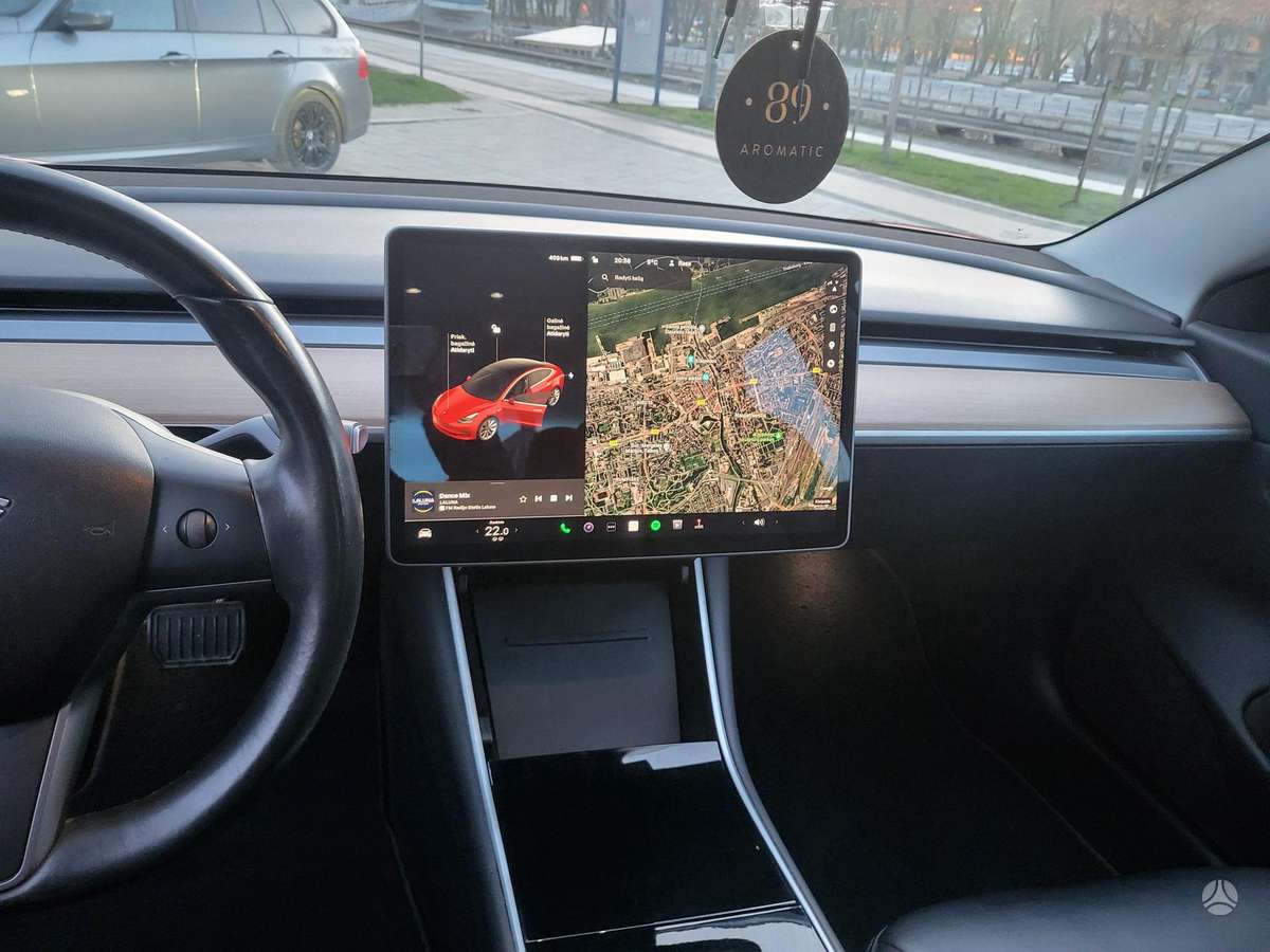 Tesla Model 3, 75 kWh, saloon / sedan