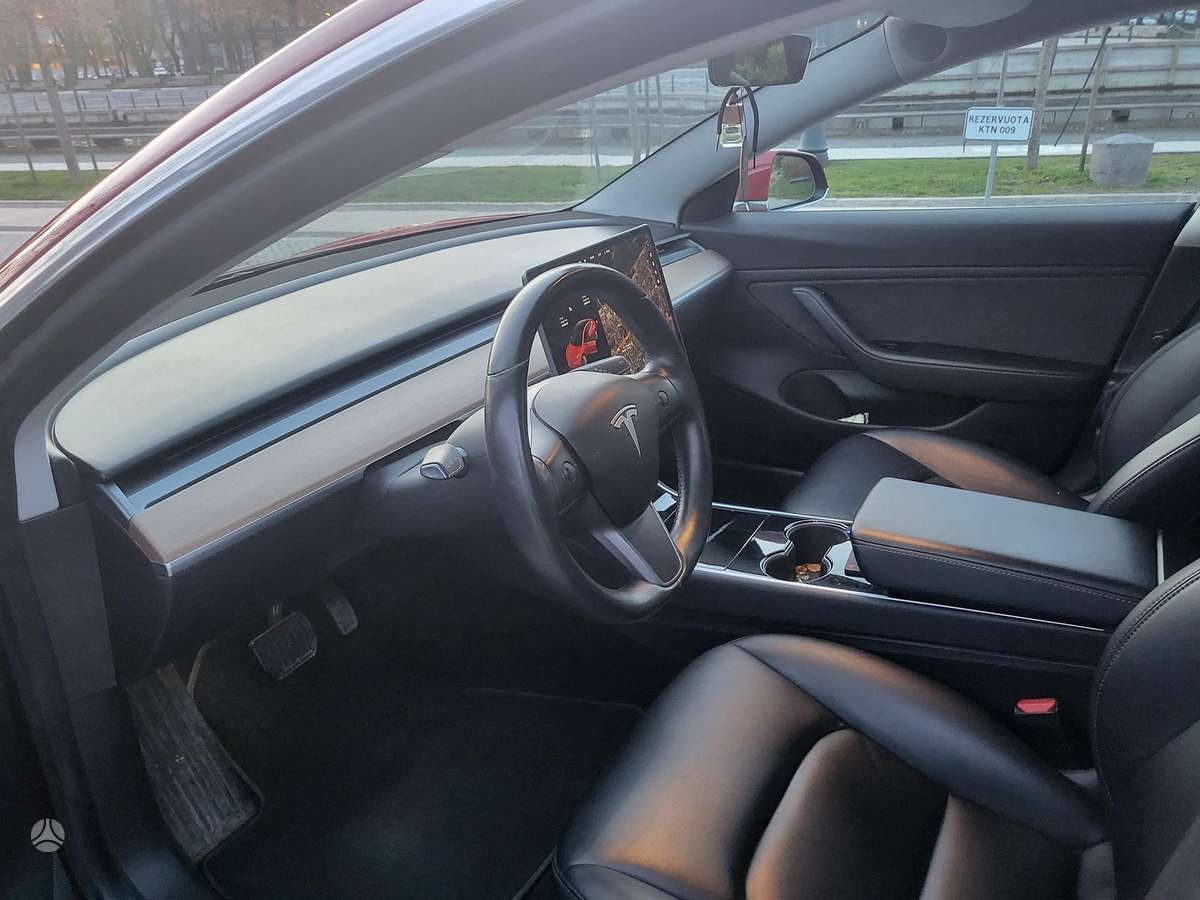 Tesla Model 3, 75 kWh, saloon / sedan