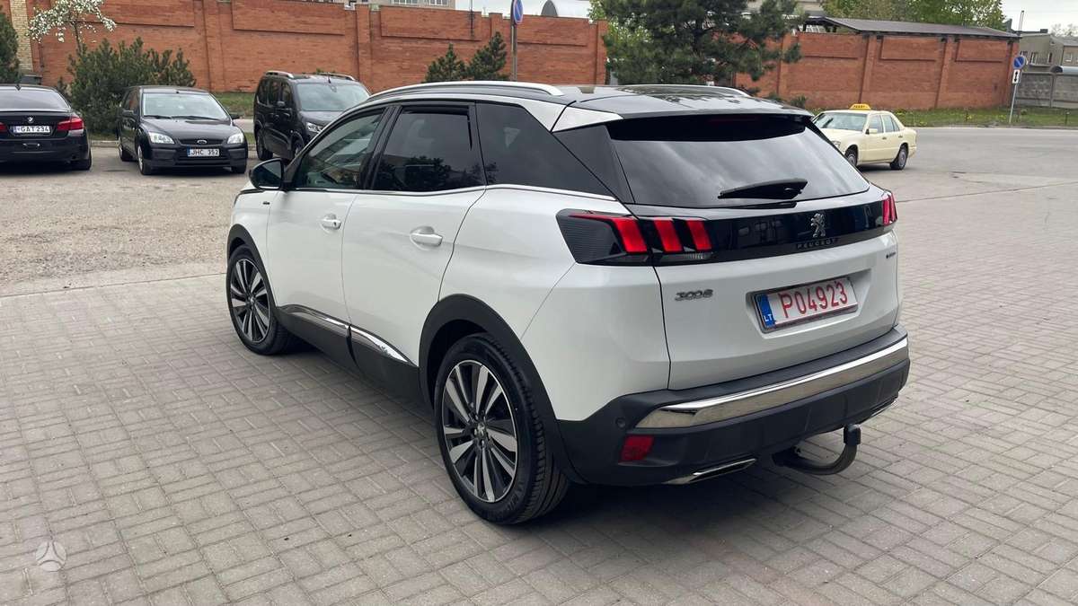 Peugeot 3008, 1.2 l., hatchback