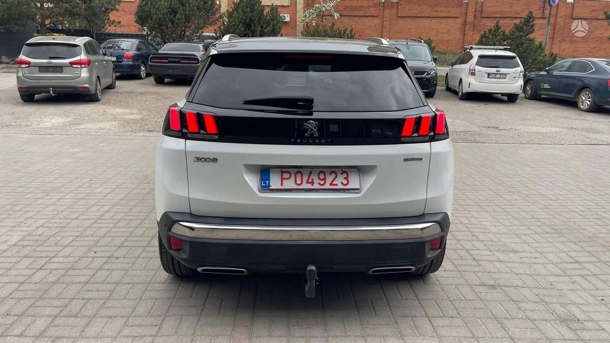 Peugeot 3008, 1.2 l., hatchback