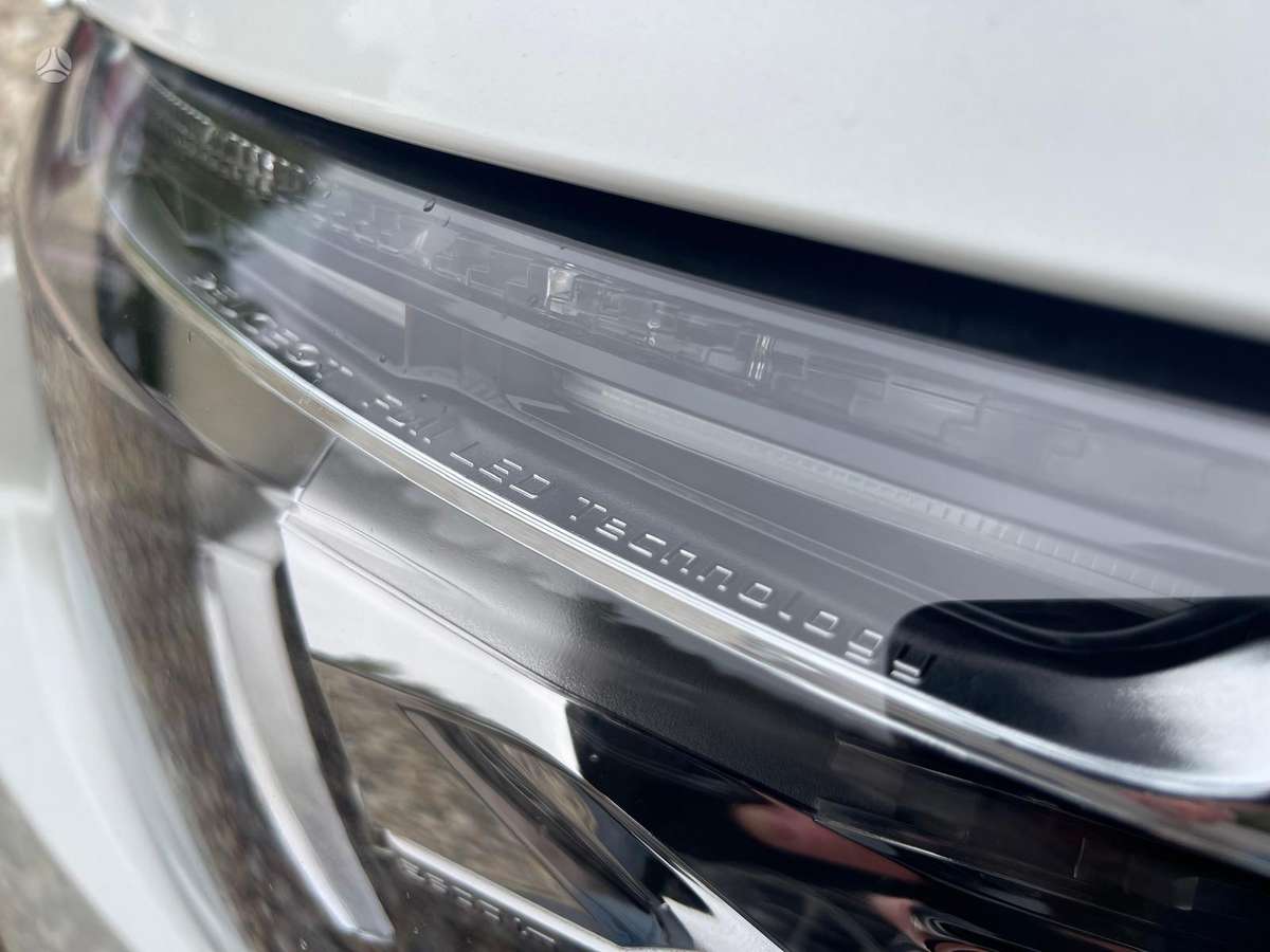 Peugeot 3008, 1.2 l., hatchback