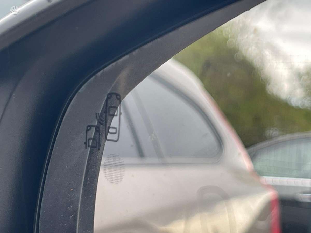 Peugeot 3008, 1.2 l., hatchback