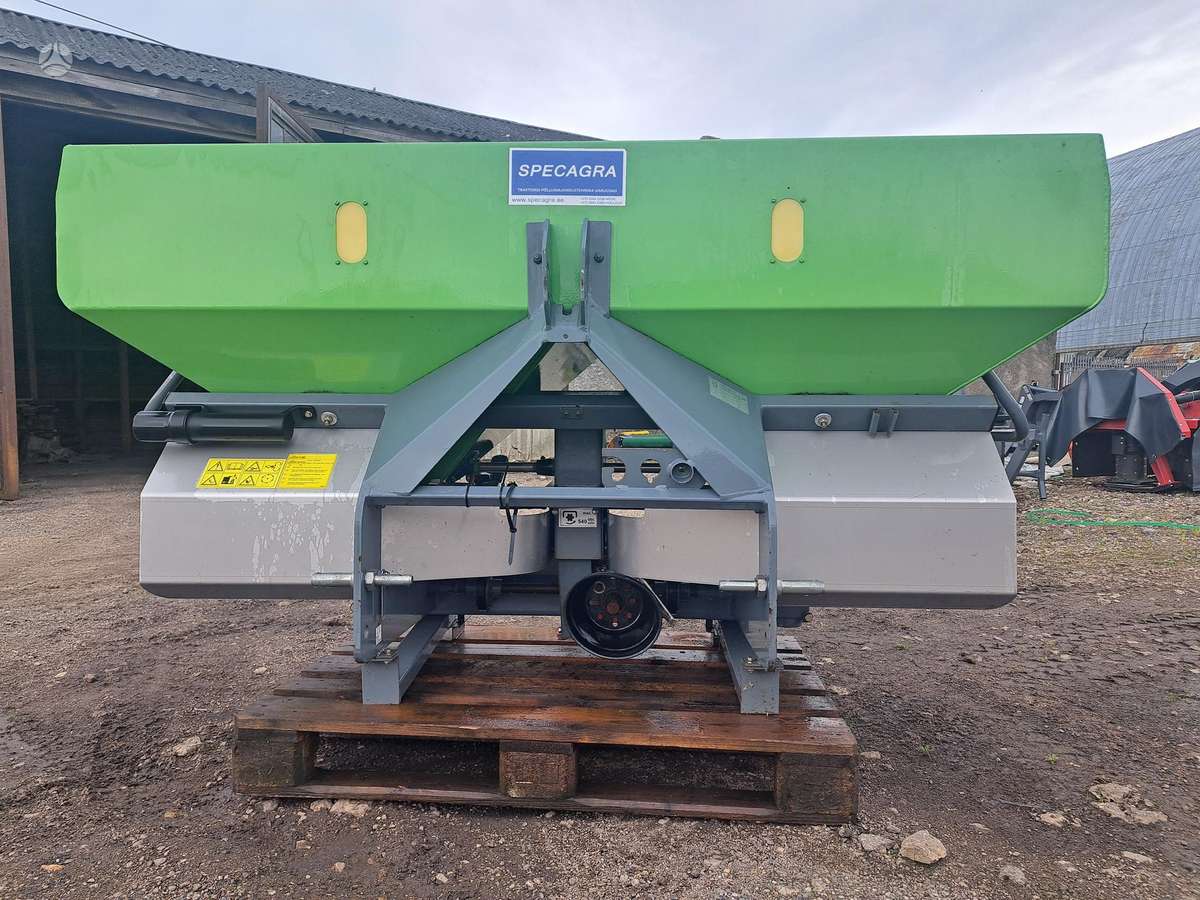 Unia MX 850, spreaders