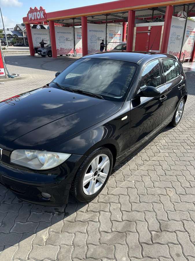 BMW 120, 2.0 l., hatchback