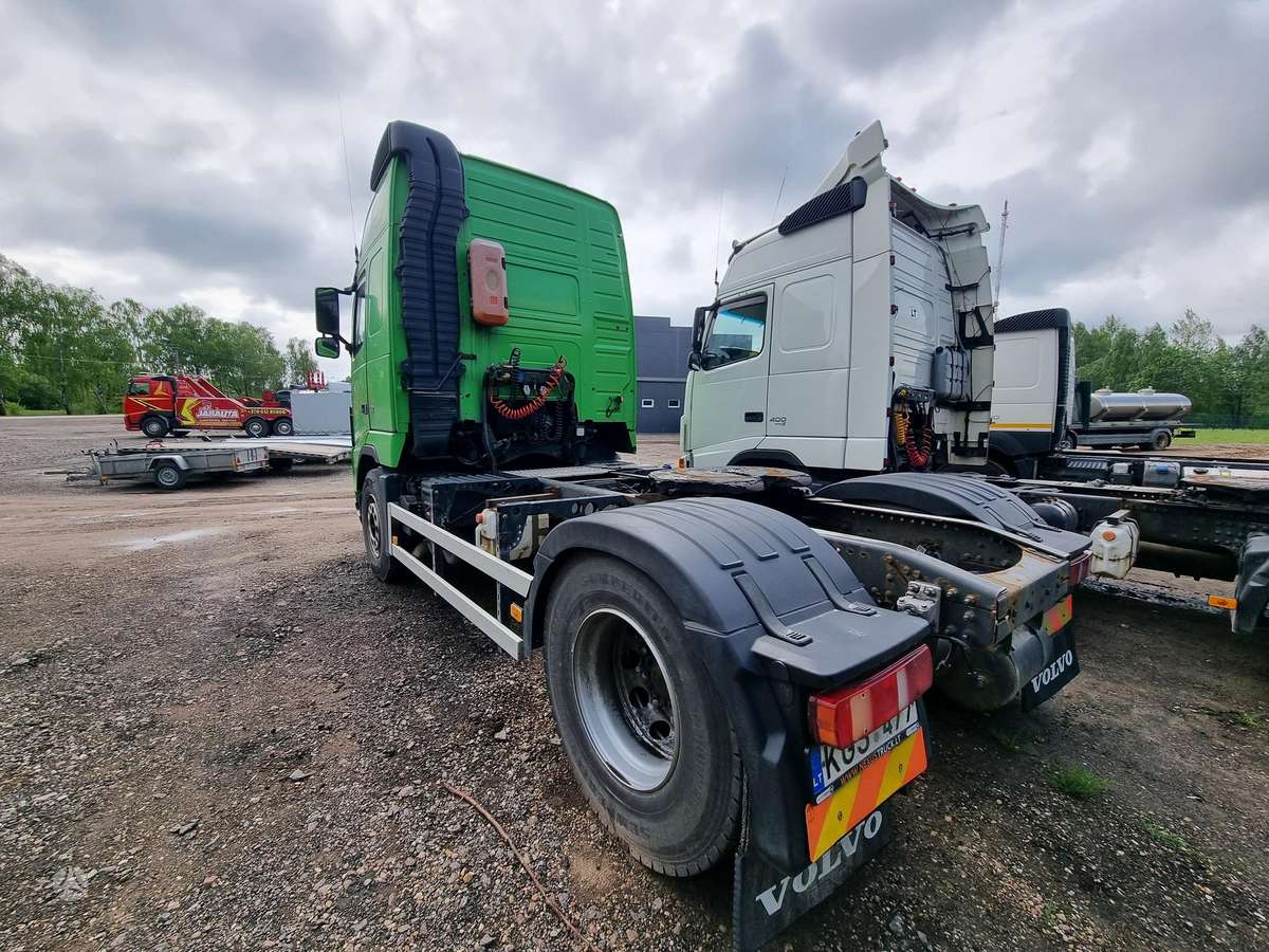 Volvo FH, single sleeper