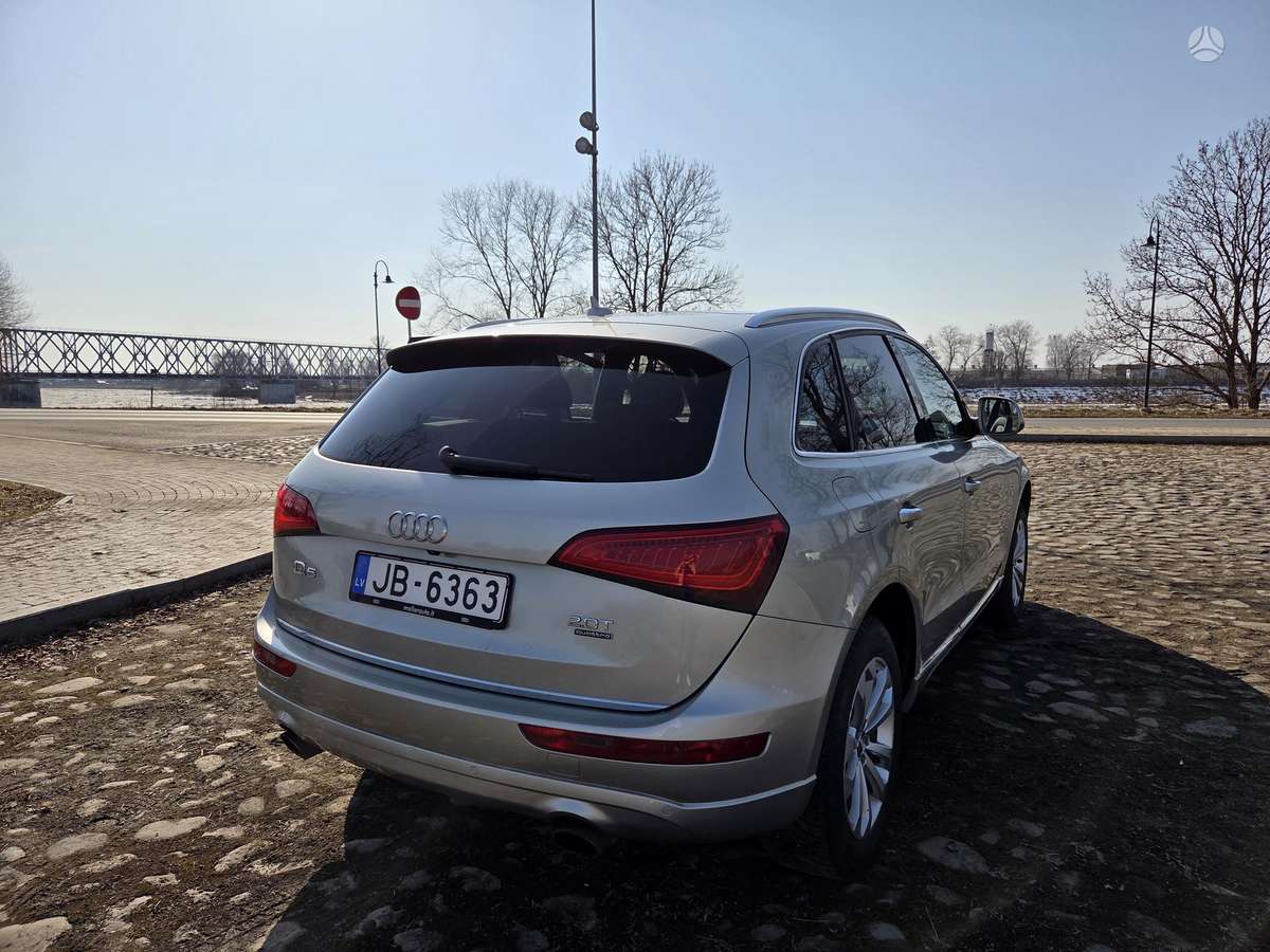 Audi Q5, 2.0 l., Внедорожник / Кроссовер