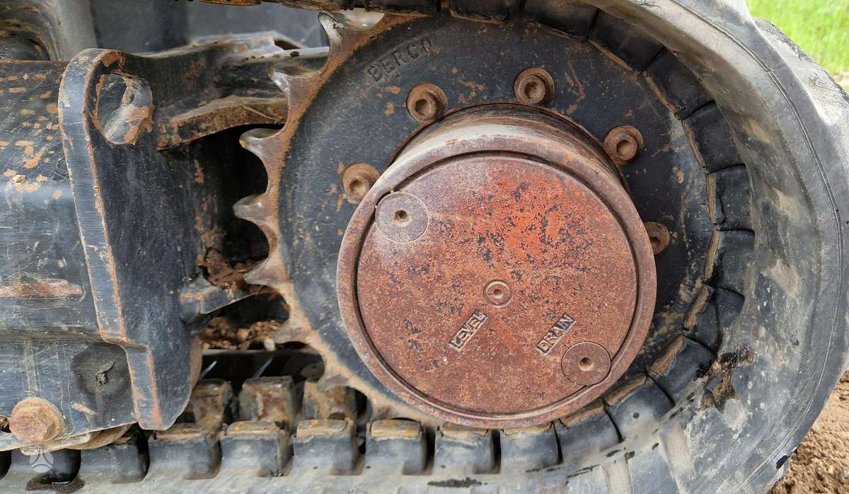 Caterpillar 302.7, мини-экскаваторы