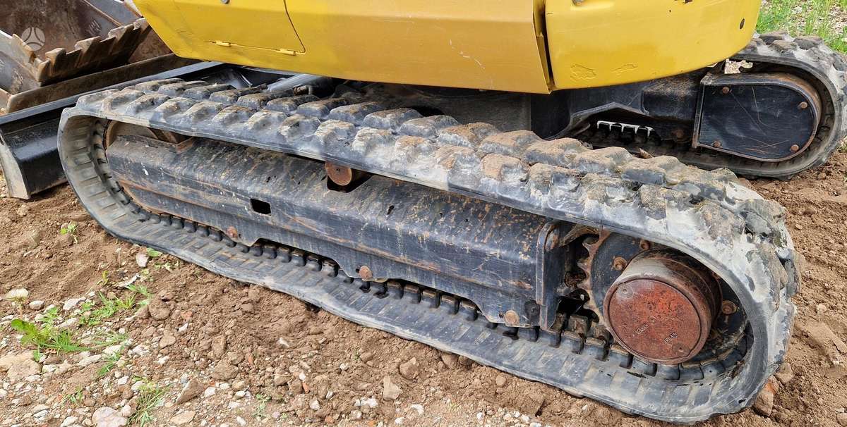Caterpillar 302.7, mini excavator