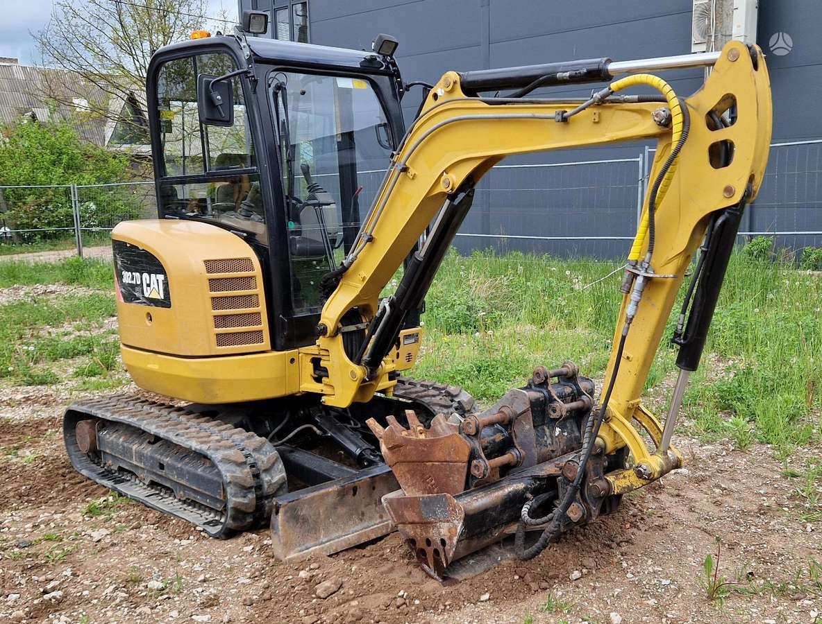 Caterpillar 302.7, mini excavator
