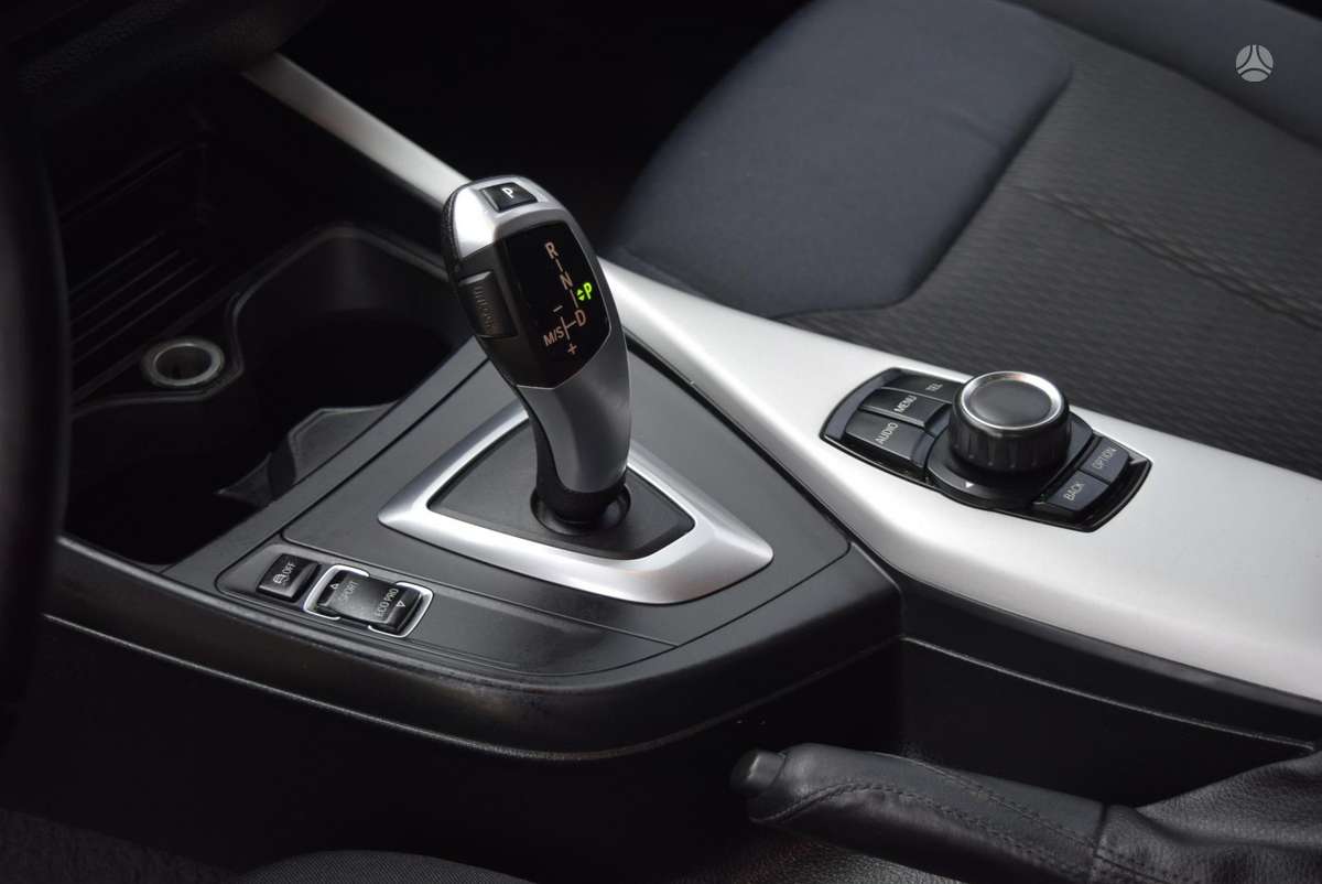 BMW 118, 2.0 l., Хэтчбек