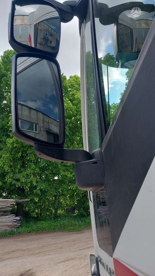 Iveco Stralis, single sleeper