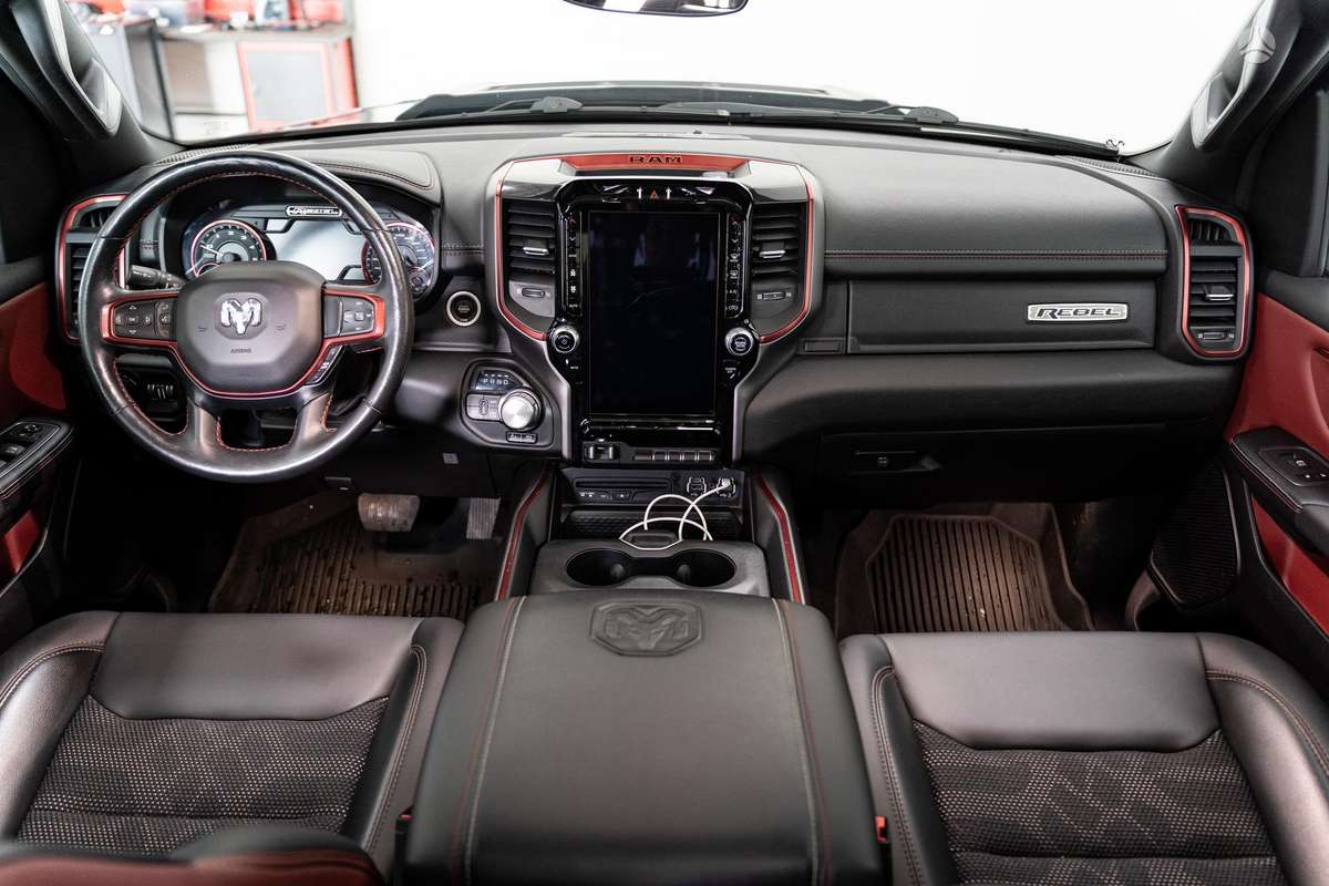 RAM 1500, 5.7 l., pick-up