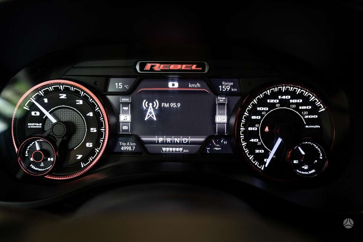 RAM 1500, 5.7 l., pick-up