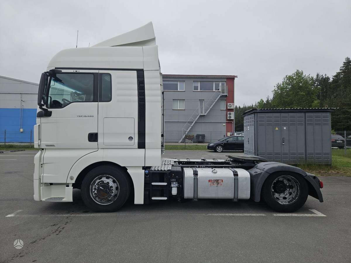 MAN TGX 18.460 MEGA Retarder, double sleeper