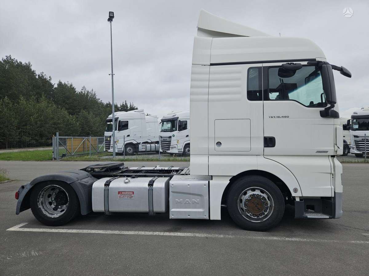 MAN TGX 18.460 MEGA Retarder, double sleeper