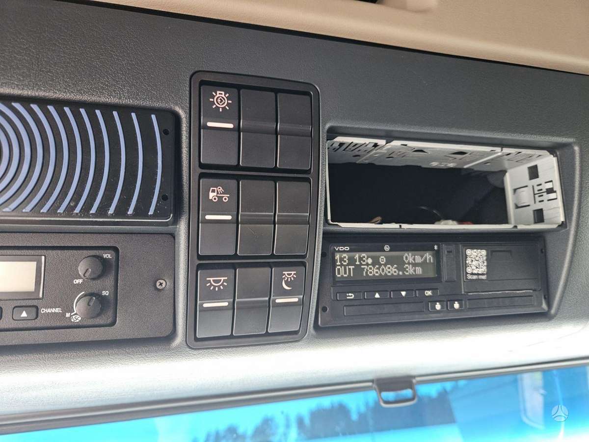 MAN TGX 18.460 MEGA Retarder, double sleeper