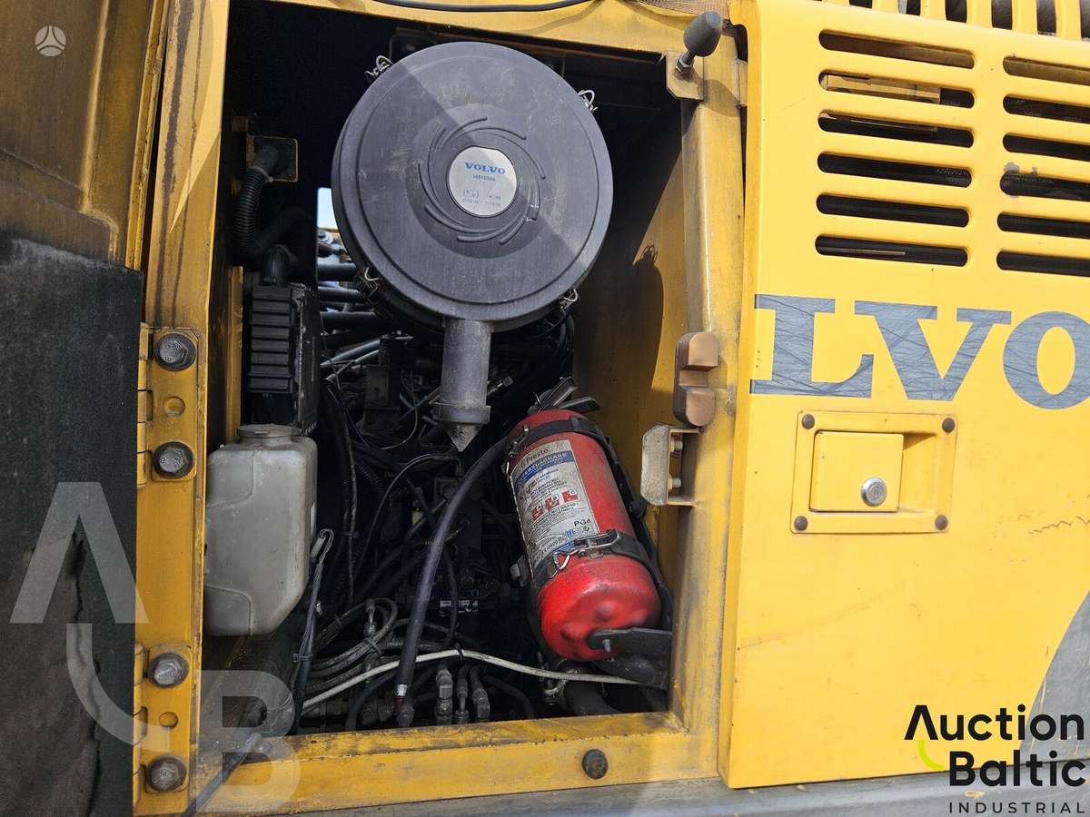 Volvo EC 210 B LC, ekskavatori