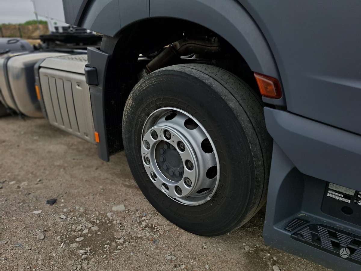 Mercedes-Benz Actros, double sleeper