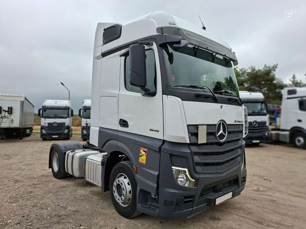 Mercedes-Benz Actros 5 1845, double sleeper