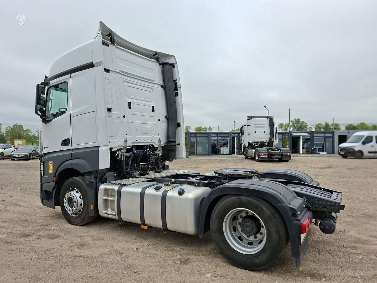Mercedes-Benz Actros 5 1845, double sleeper
