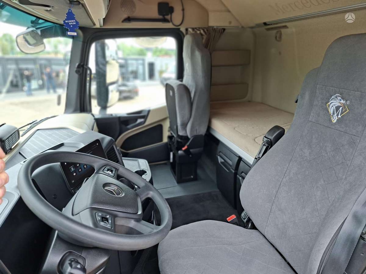 Mercedes-Benz Actros 5 1845, double sleeper