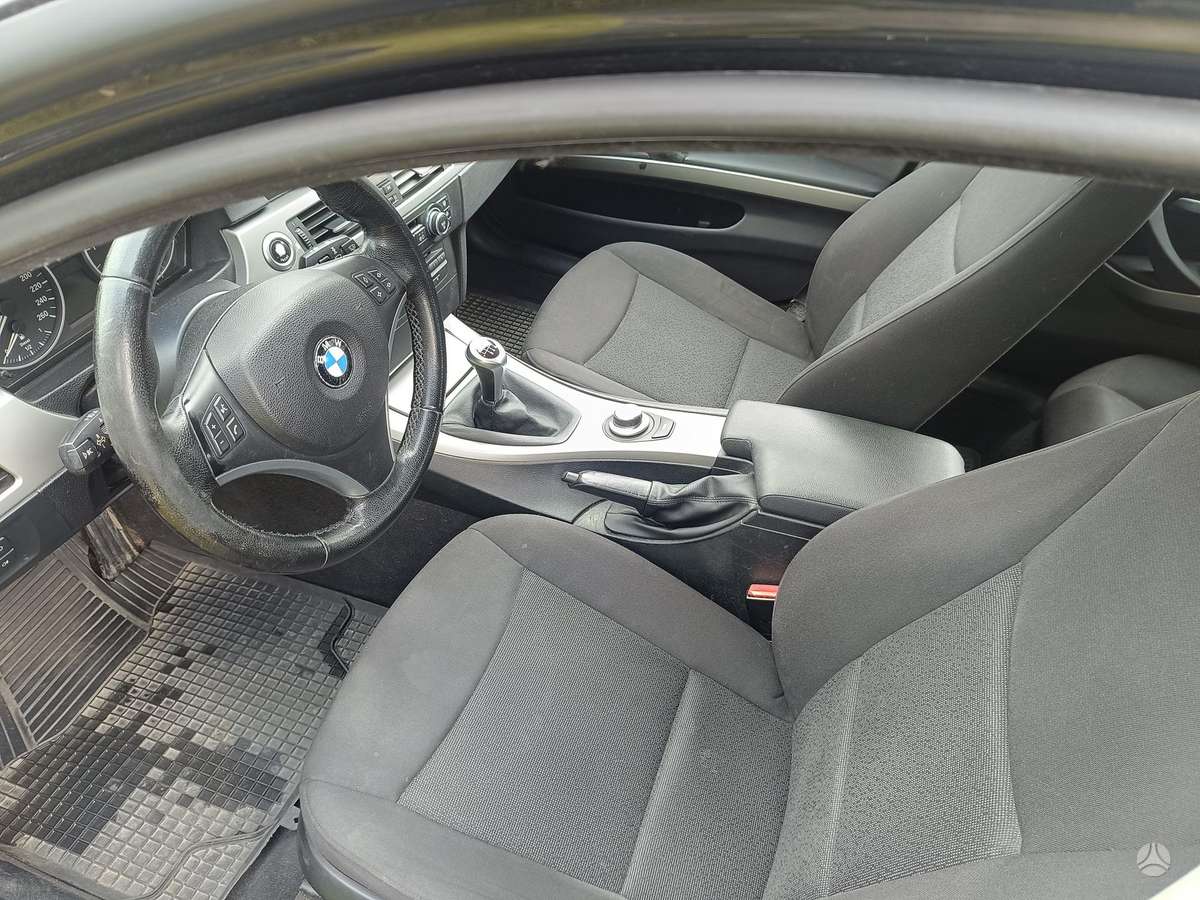 BMW 318, 2.0 l., universalas