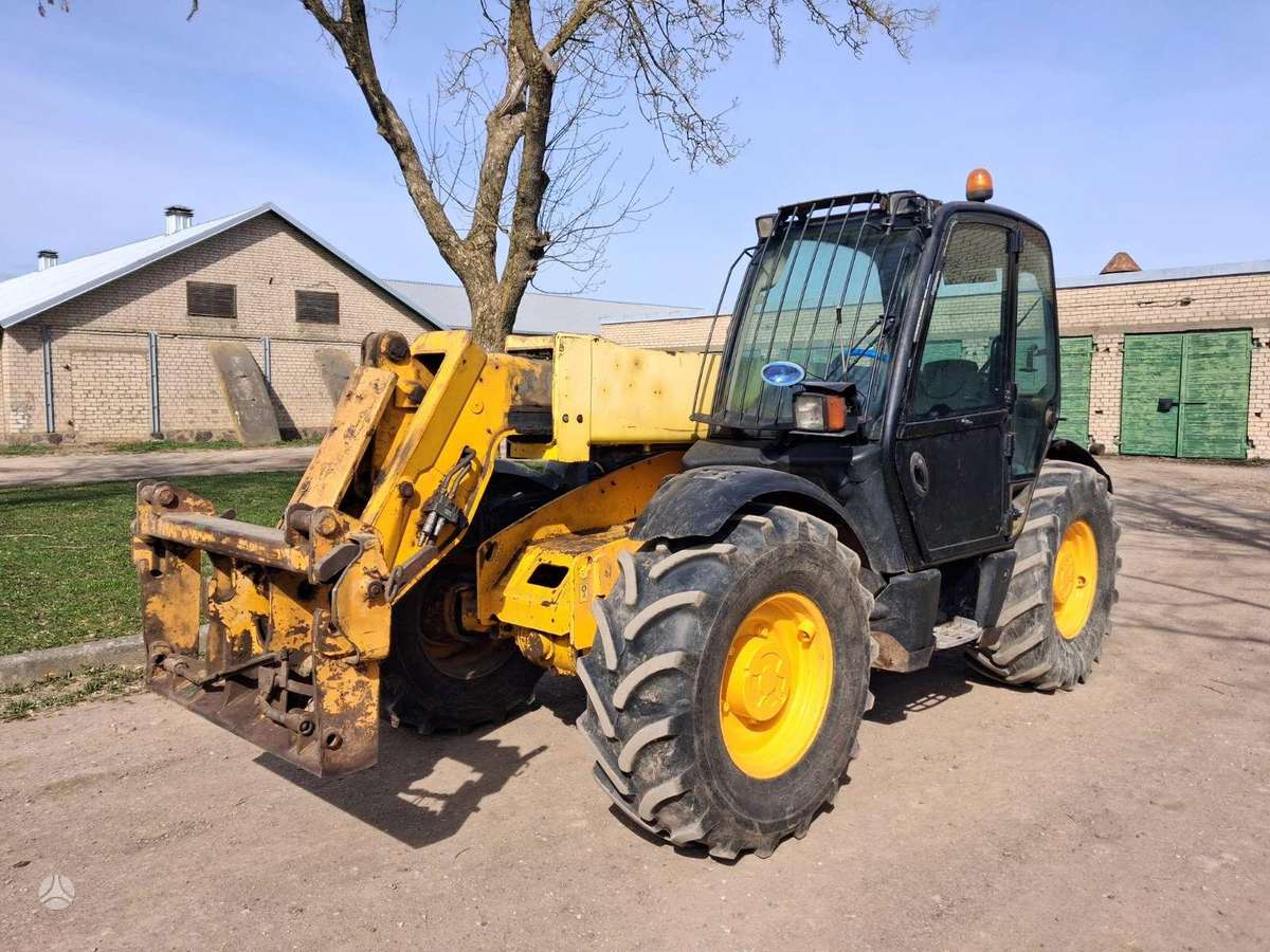 JCB 541-70, self-propelled loaders