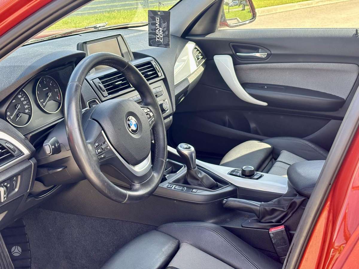 BMW 120, 2.0 l., hatchback