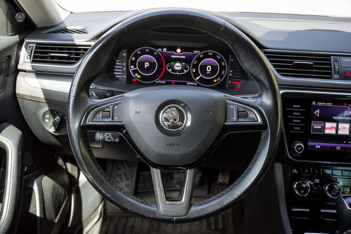 Skoda Superb, 2.0 l., Универсал