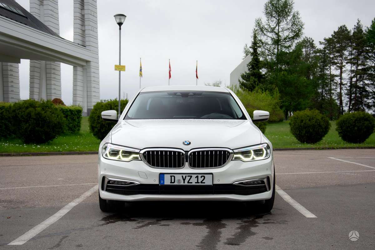 BMW 520, 2.0 l., Седан