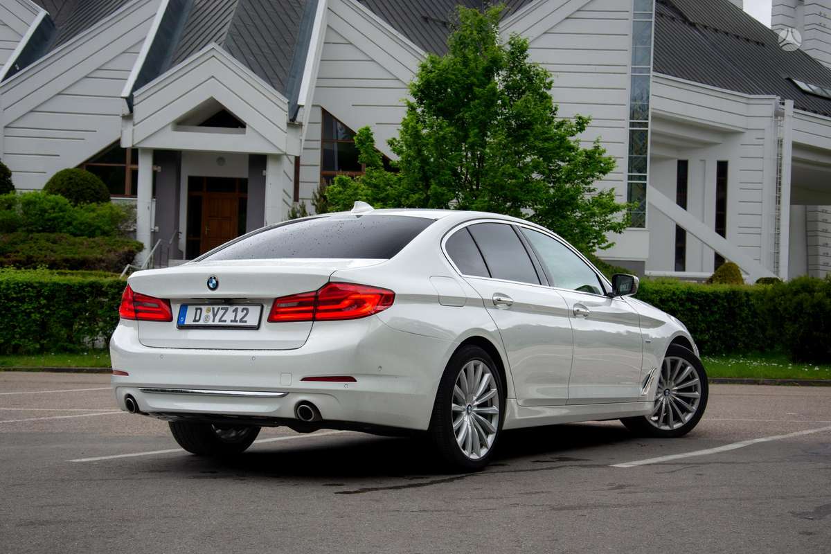 BMW 520, 2.0 l., Седан